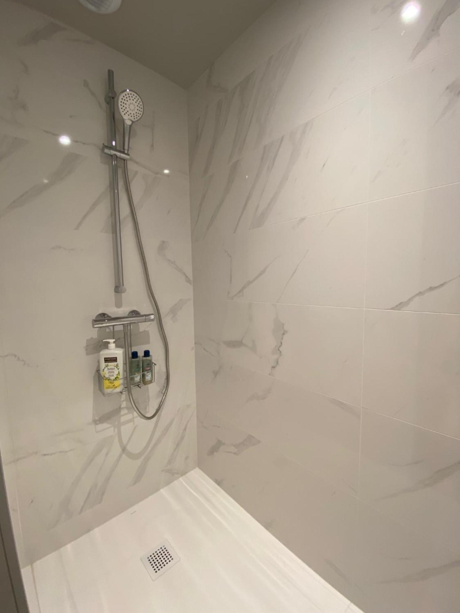 Maison M, Chambre Privee Acces Jardin Piscine Et Jacuzzi Pres De La Rochelle Ла Рошел Стая снимка
