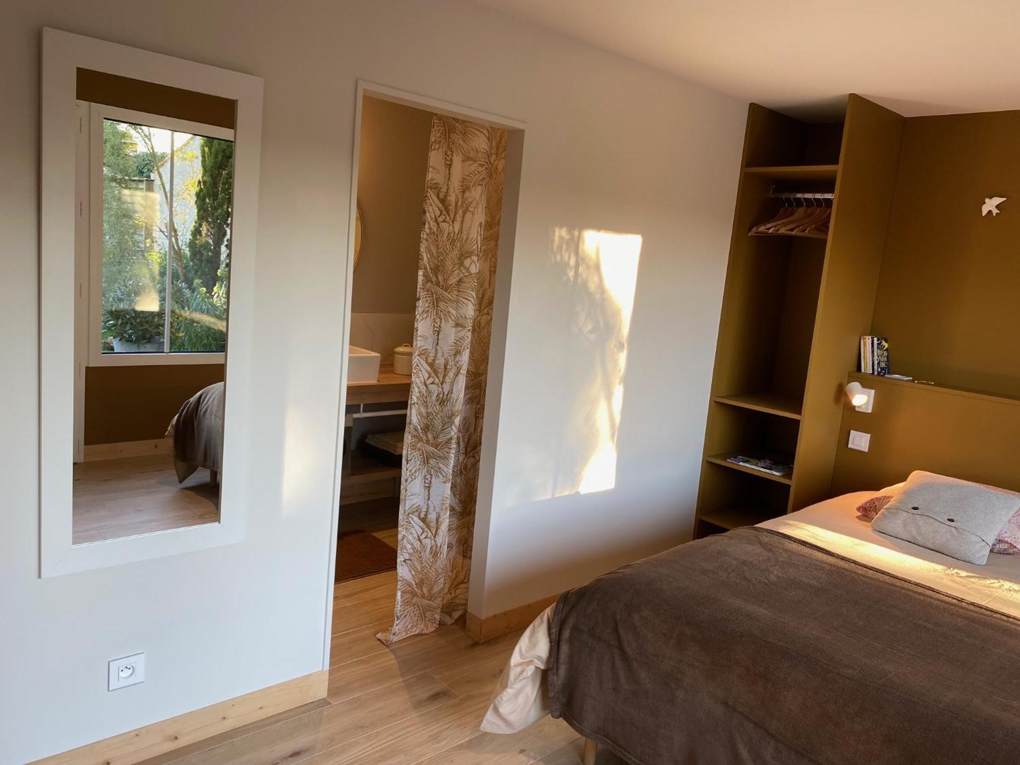 Maison M, Chambre Privee Acces Jardin Piscine Et Jacuzzi Pres De La Rochelle Ла Рошел Стая снимка
